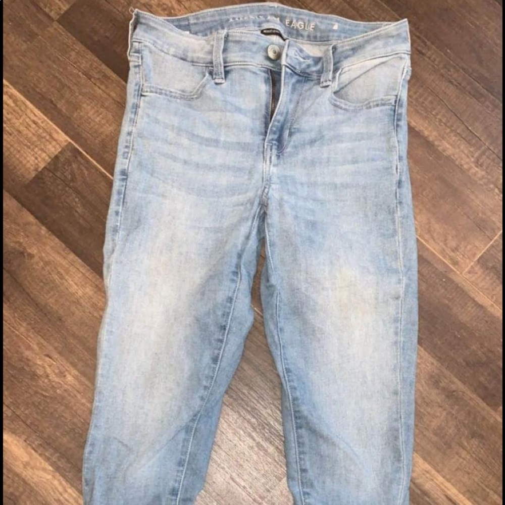 Women’s American eagle jeans
